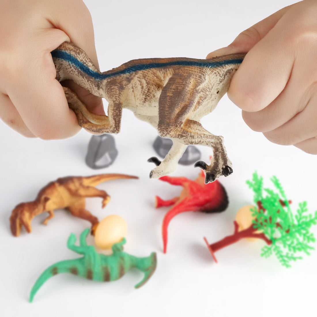 Bucket children's simulated animal model dinosaur education toy